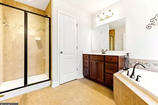 325 Windsor Rd, Harrison Township, NJ 08062 - Photo 19