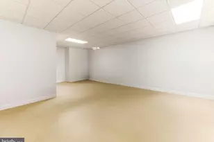 325 Windsor Rd, Harrison Township, NJ 08062 - Photo 15