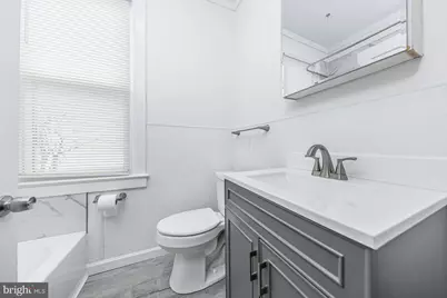 318 W Buck Street, Paulsboro, NJ 08066 - Photo 13