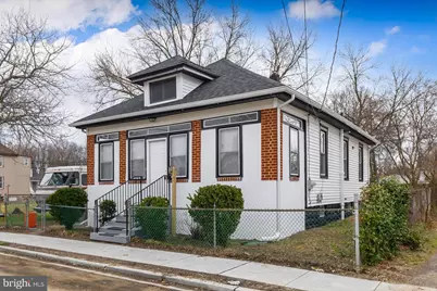 318 W Buck Street, Paulsboro, NJ 08066 - Photo 3