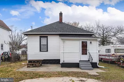 318 W Buck Street, Paulsboro, NJ 08066 - Photo 17