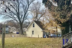 529 Queen St, Woodbury, NJ 08096 - Photo 1