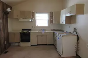 11 Pleasant Valley Dr, West Deptford, NJ 08096 - Photo 5