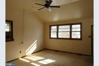 11 Pleasant Valley Drive, West Deptford Township, NJ 08096 - Photo 3