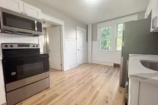 27 E Adams St, Paulsboro, NJ 08066 - Photo 3