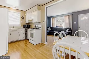 1137 Lawnton Ave, West Deptford, NJ 08096 - Photo 5