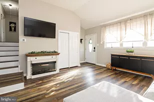 72 Pleasant Valley Dr, West Deptford, NJ 08096 - Photo 9