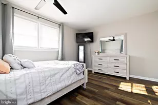 72 Pleasant Valley Dr, West Deptford, NJ 08096 - Photo 35