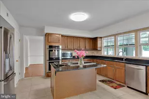 197 Aberdeen Rd, Monroe Township, NJ 08094 - Photo 15