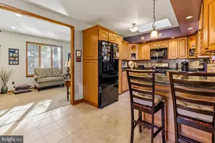 1125 Arbutus Ave, Monroe Township, NJ 08094 - Photo 9