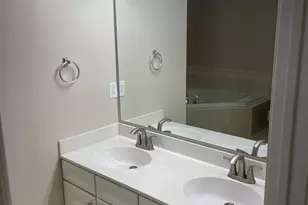 160 Pennsbury Ln, Woodbury, NJ 08096 - Photo 29