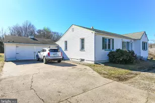 1261 N Tuckahoe Rd, Monroe Township, NJ 08094 - Photo 3