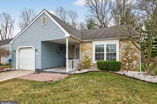 36 Lakebridge Dr, Woodbury, NJ 08096 - Photo 1