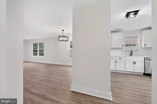 36 Lakebridge Dr, Woodbury, NJ 08096 - Photo 3