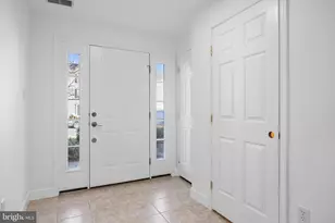 114 Carriage Way, Woodbury, NJ 08096 - Photo 3