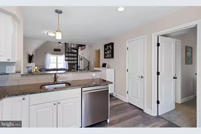 316 Hunters Road, Swedesboro, NJ 08085 - Photo 11