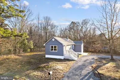 945 Washington Avenue, Franklin Township, NJ 08322 - Photo 3