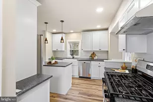 945 Washington Ave, Franklin Township, NJ 08322 - Photo 11