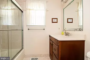 3 Arlington, Sewell, NJ 08080 - Photo 35