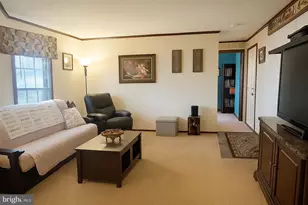 31 Maple Ave, Harrison Township, NJ 08062 - Photo 3