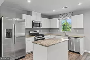 2 Comfort Rd, Monroe Township, NJ 08094 - Photo 13