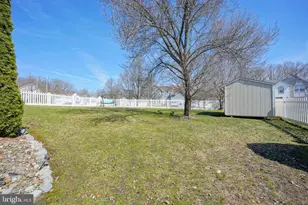 114 Azalea, Deptford, NJ 08096 - Photo 7