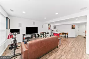 366 Concetta Dr, East Greenwich Township, NJ 08061 - Photo 3