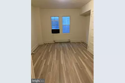 915-917 North Delaware Street N #915 B, Paulsboro, NJ 08066 - Photo 5