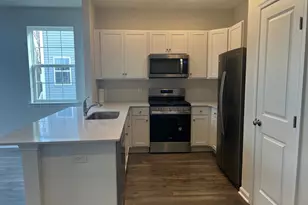 125 Mazzeo Dr, Glassboro, NJ 08028 - Photo 3