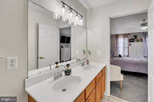 1105 Lafayette St, Monroe Township, NJ 08094 - Photo 29