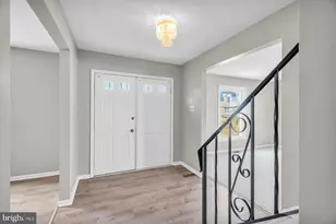 215 Hampshire Dr, Deptford, NJ 08096 - Photo 5