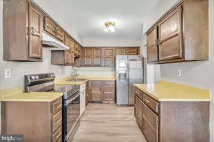 215 Hampshire Dr, Deptford, NJ 08096 - Photo 9