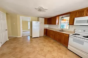 250 E Broad St, Greenwich Township, NJ 08027 - Photo 3