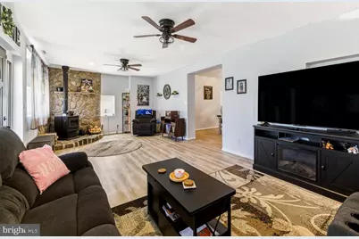 1013 Delsea Drive, Franklin Township, NJ 08322 - Photo 3