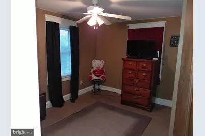 513 Beacon Avenue, Paulsboro, NJ 08066 - Photo 11