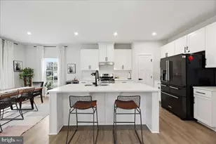 17 Sequoia Ct, Monroe Township, NJ 08094 - Photo 7