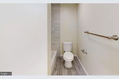 300 Broadway #D7, Westville, NJ 08093 - Photo 5