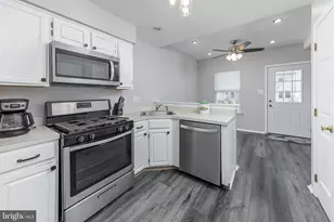 68 Kerry Lynn Ct, Monroe Township, NJ 08094 - Photo 7