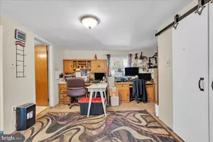 935 Winslow Rd, Monroe Township, NJ 08094 - Photo 9