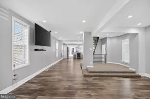 20 E Buck St, Paulsboro, NJ 08066 - Photo 9