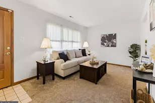 119 Robins Run W, Swedesboro, NJ 08085 - Photo 3