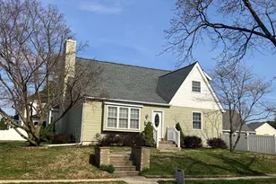 303 Main St, Mantua, NJ 08051 - Photo 3