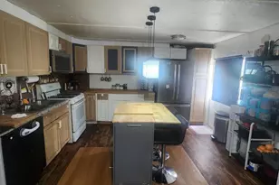 205 Delaware, Monroe Township, NJ 08094 - Photo 3
