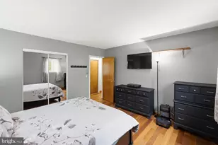 1666 Holly Pkwy, Monroe Township, NJ 08094 - Photo 15