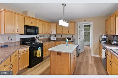2088 Burlington Circle, Monroe Township, NJ 08094 - Photo 7