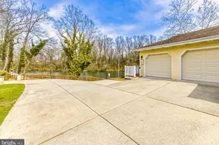 227 Meadow Ln, Woodbury, NJ 08096 - Photo 3