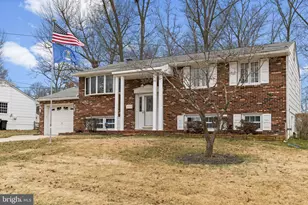 1010 Hancock Dr, Blackwood, NJ 08012 - Photo 3