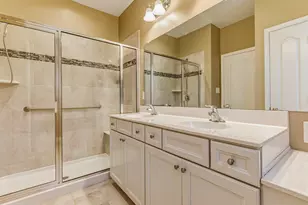 100 Castlebay Dr, Monroe Township, NJ 08094 - Photo 9