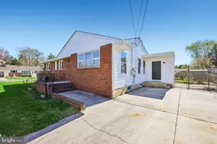 615 Fairmount Dr, Glassboro, NJ 08028 - Photo 1