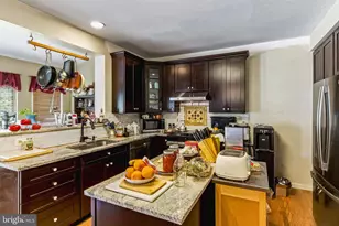 303 Kali Ln, Monroe Township, NJ 08094 - Photo 9